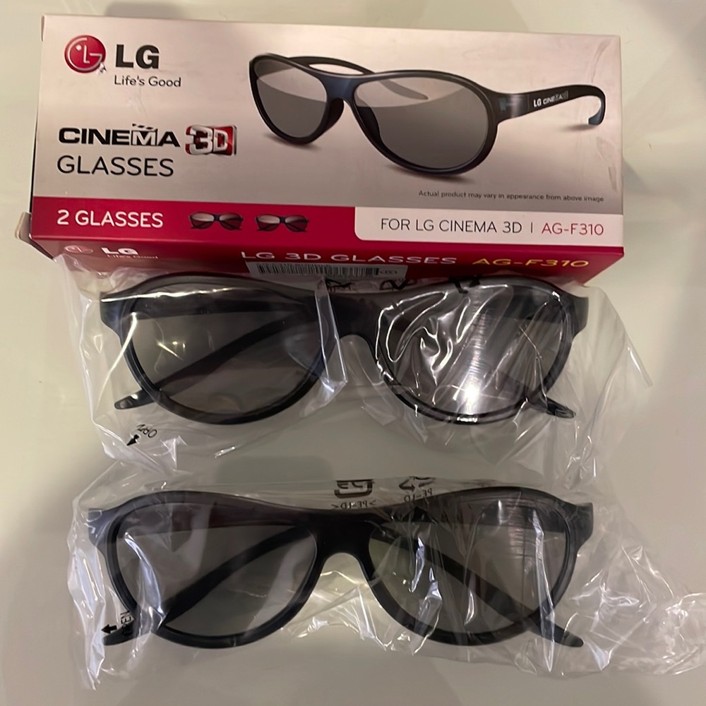 NIB 2 Pair LG Cinema 3D Glasses